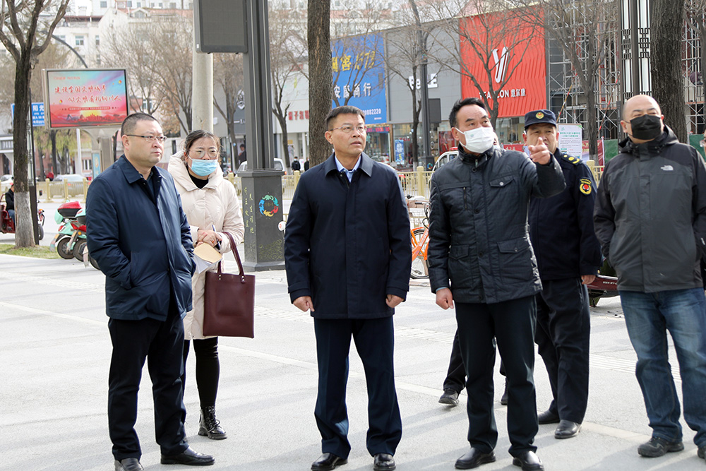 宋桂合检查文明城市巩固提升工作_铜川市人民政府